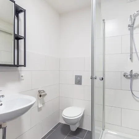 3 Bedroom In Great Location * Hamburg