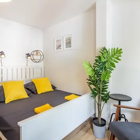 3 Bedroom In Great Location * Hamburg