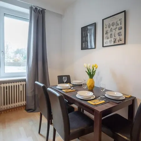 Beautiful 2 Bedroom Incl Parking Apartament Hamburg