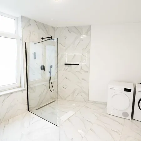 Gem For 12 Apartment Hamburg