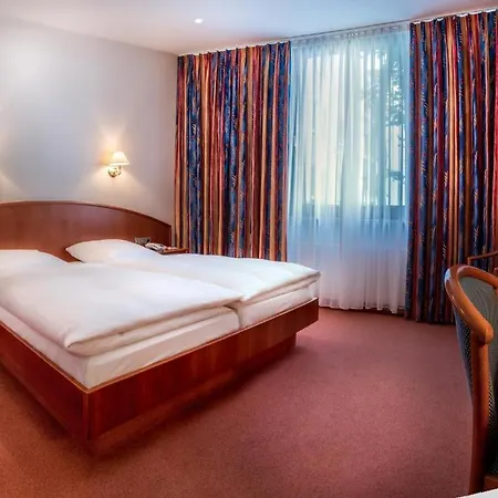 Alte Wache Hotel *