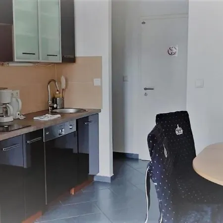 Apartment Mehrbett-apartment 3 Citynah, Einfache Ausstattung *