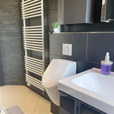 Inselsuites Finkennest Airbus Finkenkwerder 125 M2 Kamin * Hamburg-Harburg