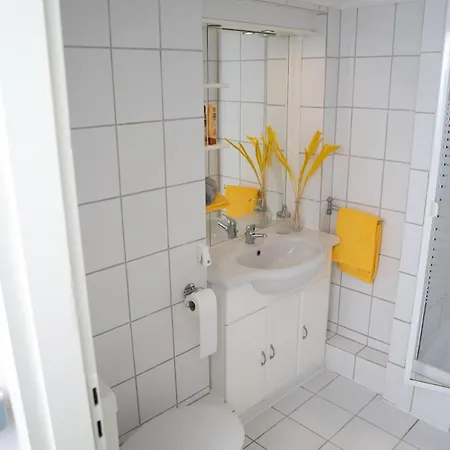 Beautiful In Urban Location Apartment Hamburg