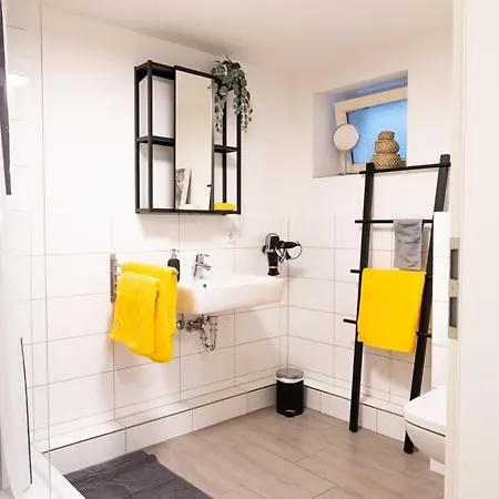 Altona - Three Bedrooms For Up To 10 * Hamburg