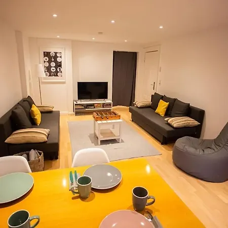 Nahe Stadt/alster, Ruhig, Dart Apartment