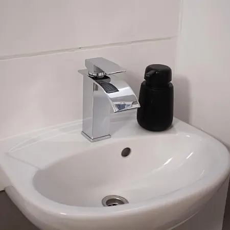 Nahe Stadt/alster, Ruhig, Dart Apartment Hamburg
