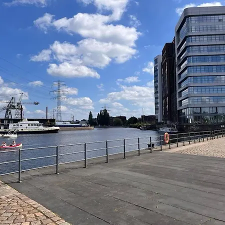 Zentral Gelegenes Premium-apartment Mit Viel Tageslicht