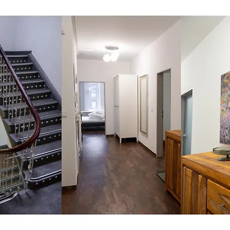 Apartment Zentral Gelegenes Premium-apartment Mit Viel Tageslicht *