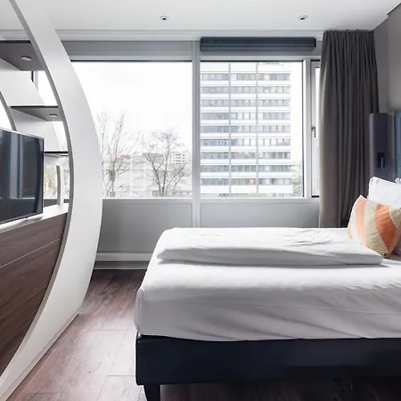 Numa Fore Aparthotel 3*