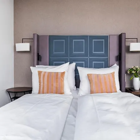Numa Fore Aparthotel 3*