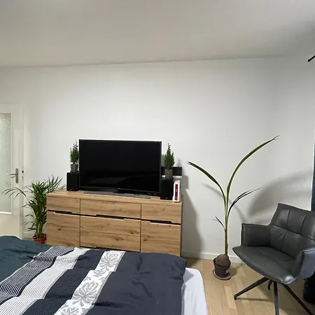Schoene Naehe Von Hbf Und Alstersee Apartment
