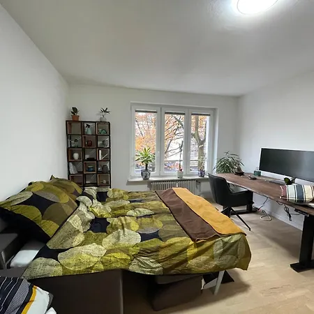 Schoene Naehe Von Hbf Und Alstersee Apartment
