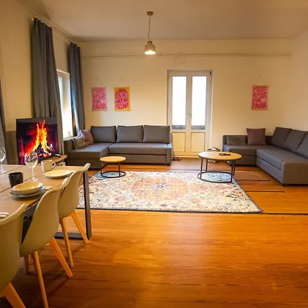 120qm/ Loft/ Tischkicker Apartment *