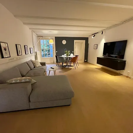 The Alster Waterfront Family Appartement