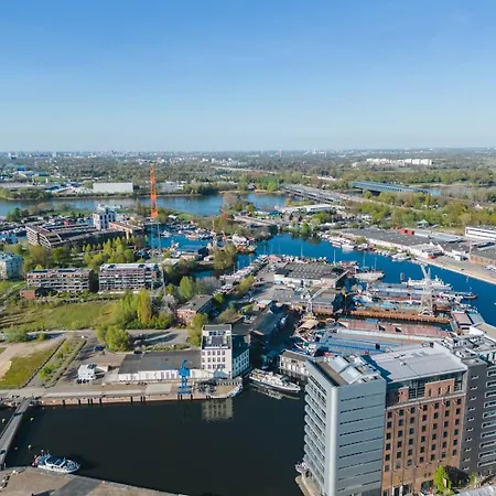 Apartment Zentral Gelegenes Premium-apartment Mit Viel Tageslicht Hamburg