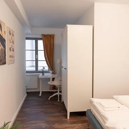 Zentral Gelegenes Premium-apartment Mit Viel Tageslicht