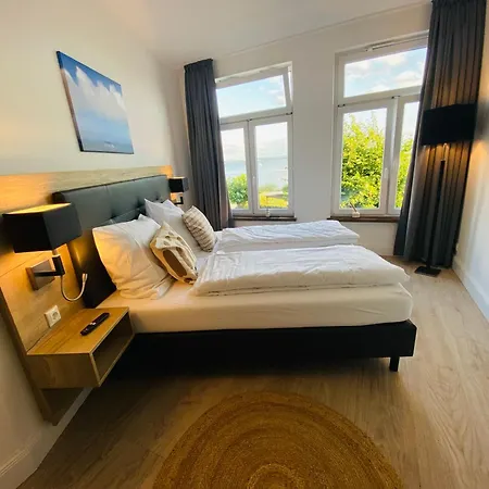 Strandhaus Blankenese *
