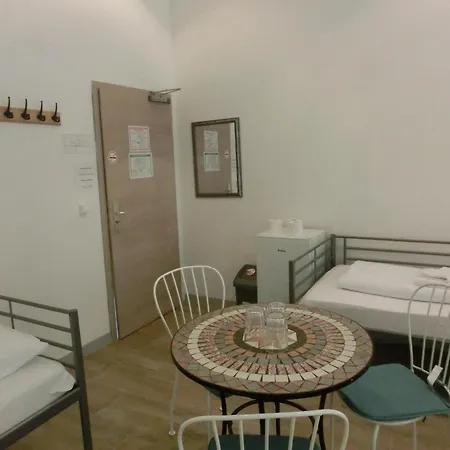Stadtpark Guest house *