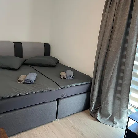Otto Apartment