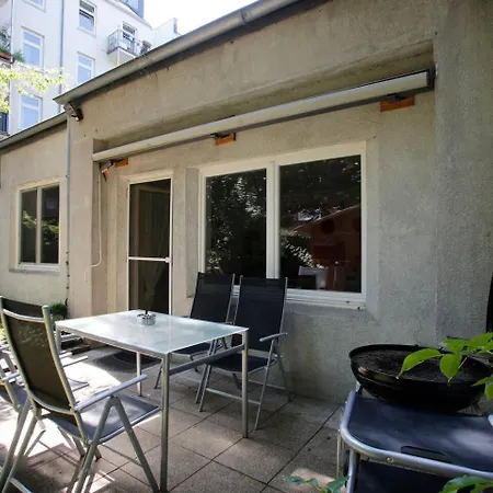 Apartment Peaceful Garden Hamburg