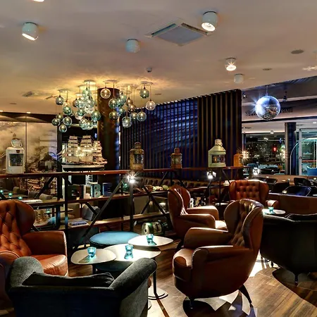 汉堡米歇尔1号汽车酒店 3*