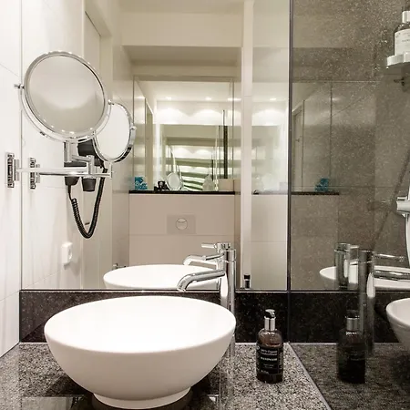 Hotel One Am Michel