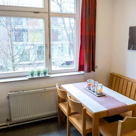 Horner Rennbahn Hostel *