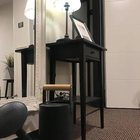 Aparthotel Hamburg Room 2*