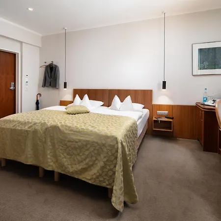 Baseler Hof Hotel 4*