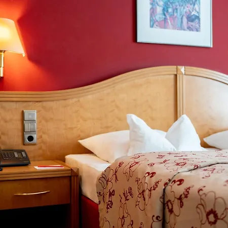 Baseler Hof Hotel 4*
