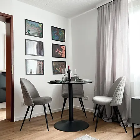 Apartment Perle Stillvolles In Der Naehe Alstertal