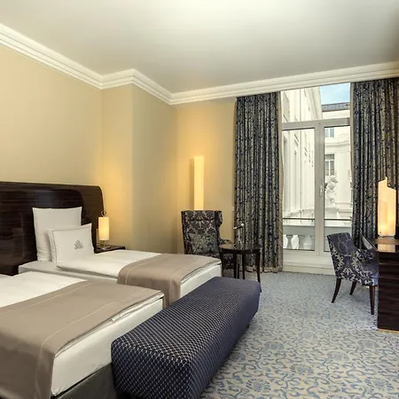 Atlantic Hamburg, Autograph Collection 5*