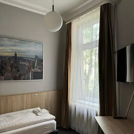 Hotell Kieler Hof Am Hauptbahnhof - Station 2*