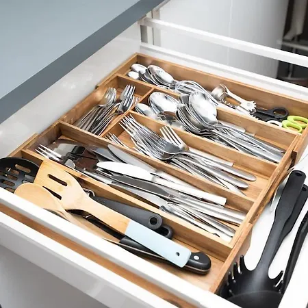 Zentral Gelegenes Premium-apartment Mit Viel Tageslicht * Hamburg