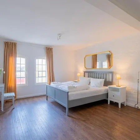 Zentral Gelegenes Premium-apartment Mit Viel Tageslicht Hamburg