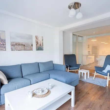 Zentral Gelegenes Premium-apartment Mit Viel Tageslicht *