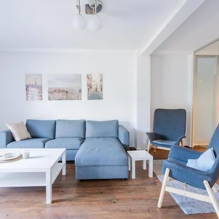 Zentral Gelegenes Premium-apartment Mit Viel Tageslicht Apartment *