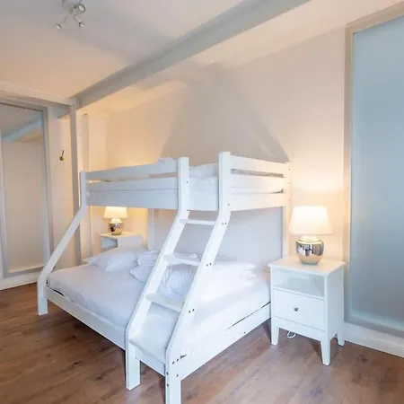 Apartament Zentral Gelegenes Premium-apartment Mit Viel Tageslicht