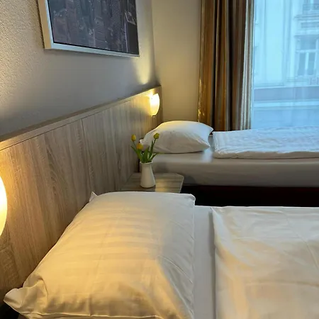 Hotell Kieler Hof Am Hauptbahnhof - Station
