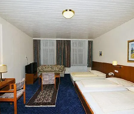 Hotel Bei Der Esplanade 2*