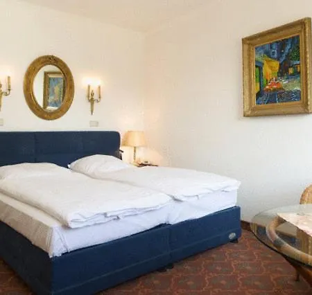 Hotel Behrmann 3*
