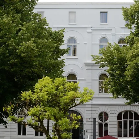 Hotel Yoho - The Young 3*