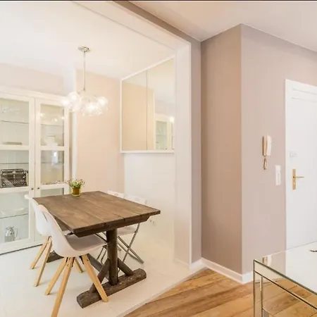 Apartment Stilvolle In Centrum Von