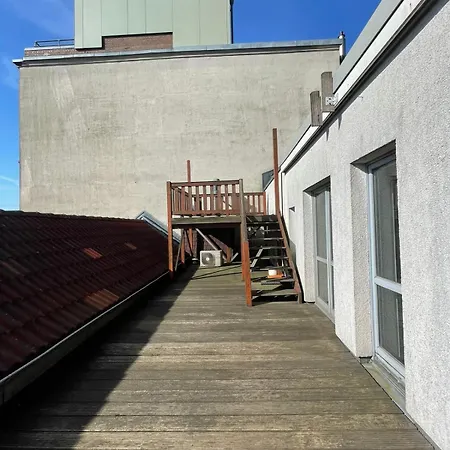 Apartment Zentral Gelegenes Premium-apartment Mit Viel Tageslicht