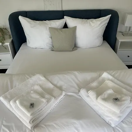 Zentral Gelegenes Premium-apartment Mit Viel Tageslicht