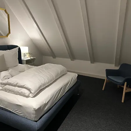 Apartment Zentral Gelegenes Premium-apartment Mit Viel Tageslicht