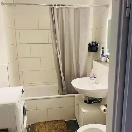 Beautiful Private In Homestay Hamburg