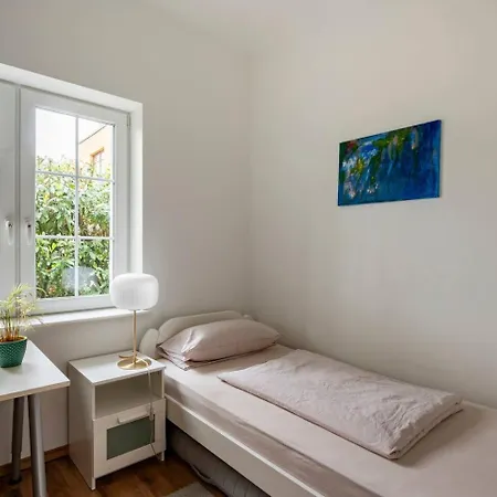 Homestay Comfortable In Location Hamburg