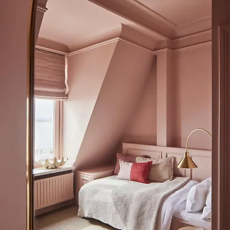 Strandhotel Blankenese 4*